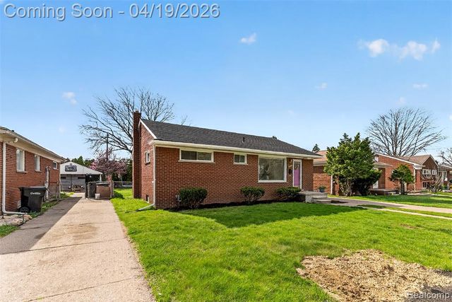 9075 W Parkway Street, Detroit, MI 48239