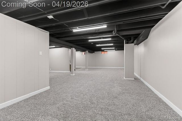 9075 W Parkway Street, Detroit, MI 48239