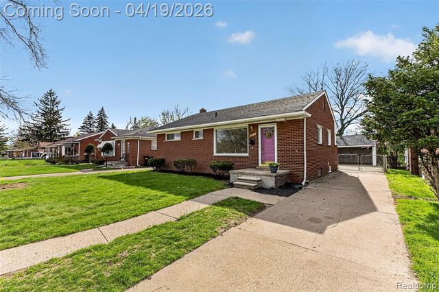 9075 W Parkway Street, Detroit, MI 48239