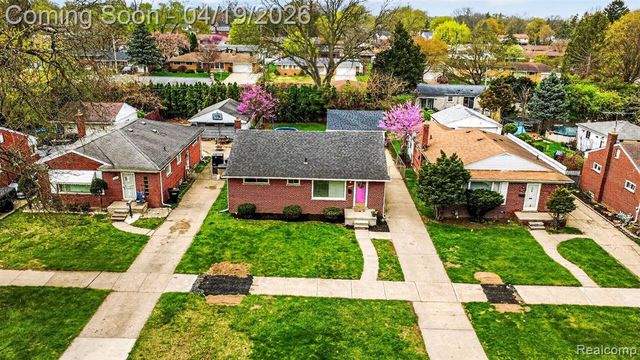 9075 W Parkway Street, Detroit, MI 48239