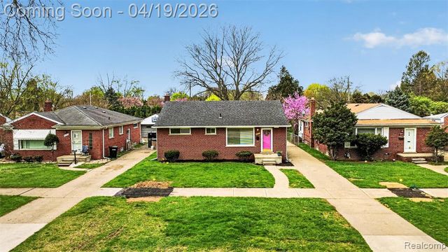 9075 W Parkway Street, Detroit, MI 48239