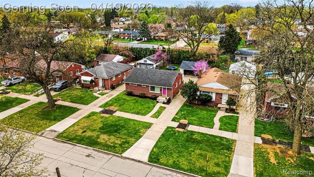 9075 W Parkway Street, Detroit, MI 48239