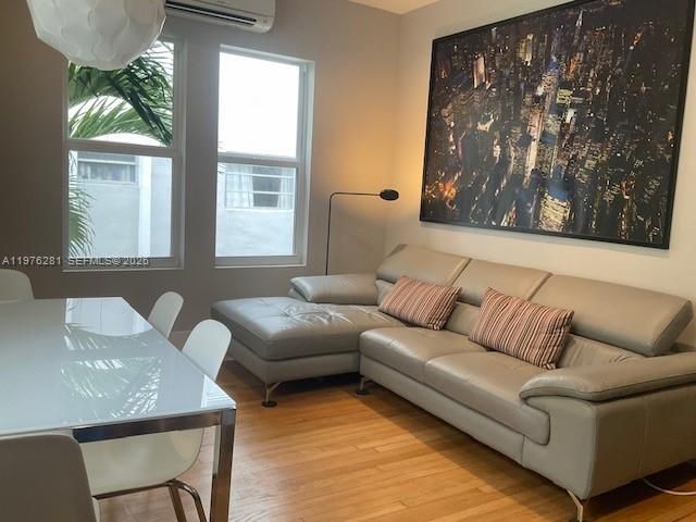 126 Mendoza Ave 11, Coral Gables, FL 33134