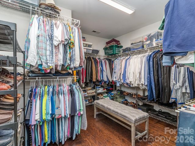 5951 Carrollton Lane, Charlotte, NC 28210