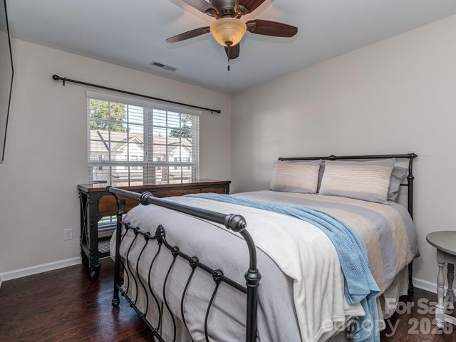 5951 Carrollton Lane, Charlotte, NC 28210