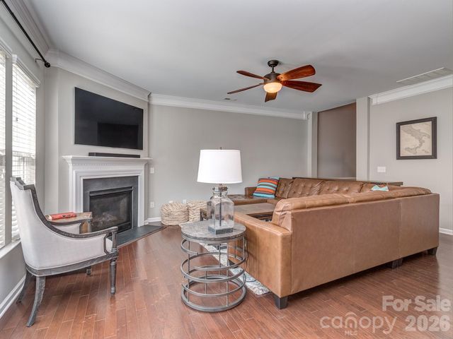 5951 Carrollton Lane, Charlotte, NC 28210
