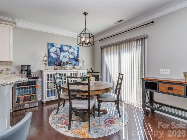 5951 Carrollton Lane, Charlotte, NC 28210