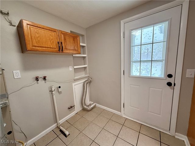 707 Vermont Drive, Lorain, OH 44052