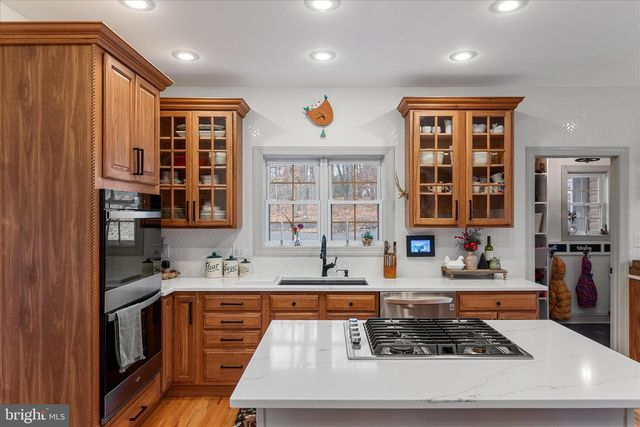 521 HIDDEN VALLEY LN, Winchester, VA 22603