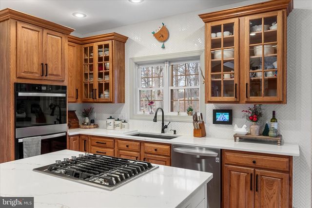 521 HIDDEN VALLEY LN, Winchester, VA 22603