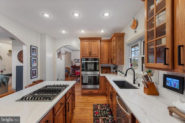 521 HIDDEN VALLEY LN, Winchester, VA 22603