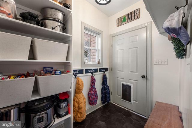 521 HIDDEN VALLEY LN, Winchester, VA 22603