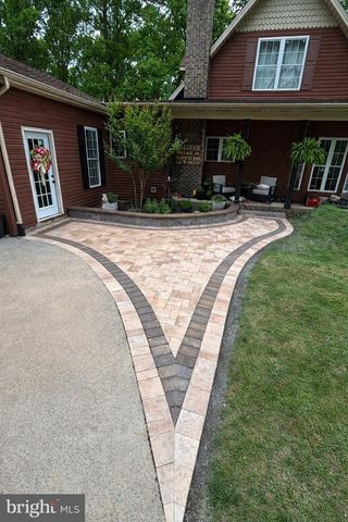 521 HIDDEN VALLEY LN, Winchester, VA 22603