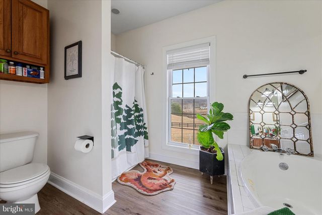 521 HIDDEN VALLEY LN, Winchester, VA 22603