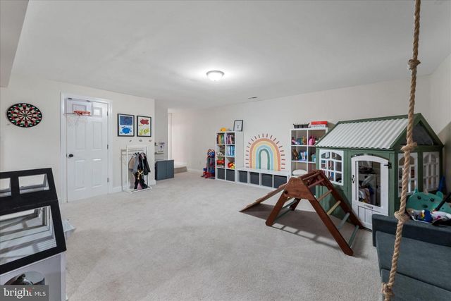 521 HIDDEN VALLEY LN, Winchester, VA 22603