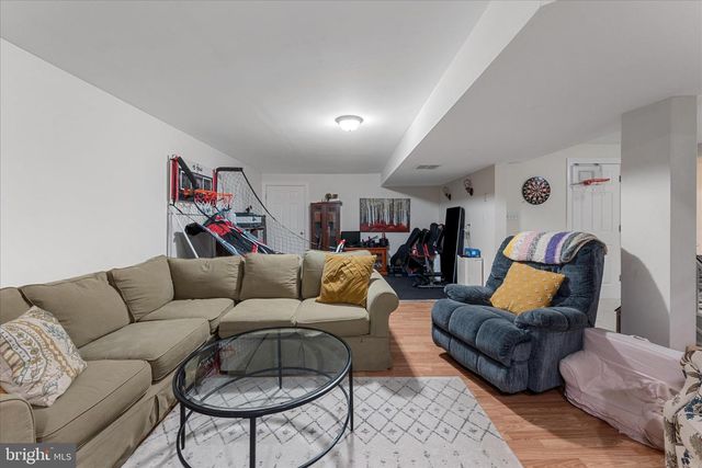 521 HIDDEN VALLEY LN, Winchester, VA 22603