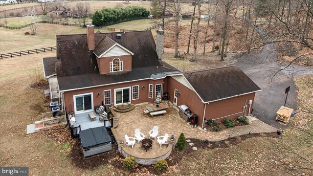 521 HIDDEN VALLEY LN, Winchester, VA 22603