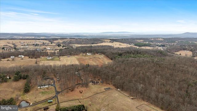 521 HIDDEN VALLEY LN, Winchester, VA 22603