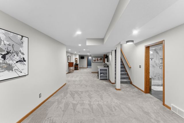 4986 Foxborough Court, Bettendorf, IA 52722
