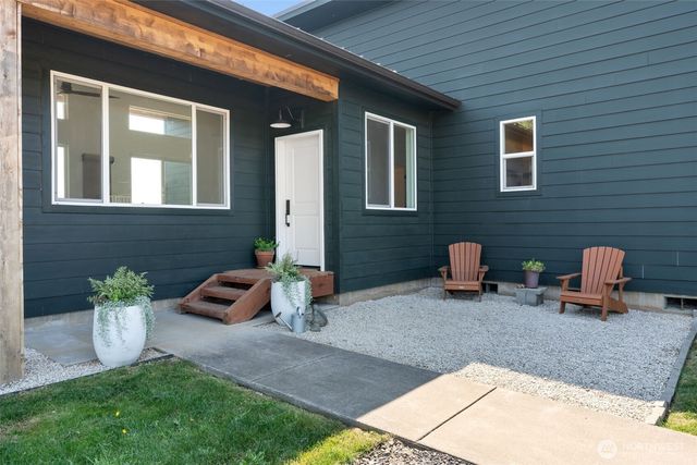 115 Weatherby Lane, Chehalis, WA 98532