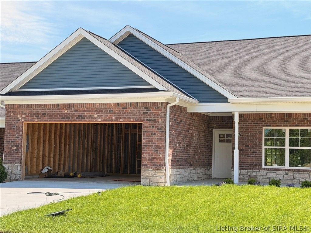 3200 Asher Way 130, Jeffersonville, IN 47130