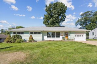 1550 Maplecrest Drive, Marion, IA 52302