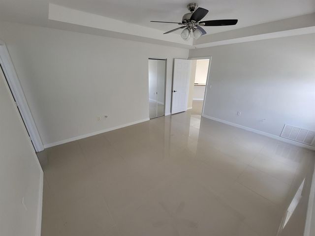 536 SW Indian Key Drive, Port St. Lucie, FL 34986