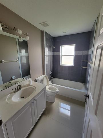 536 SW Indian Key Drive, Port St. Lucie, FL 34986