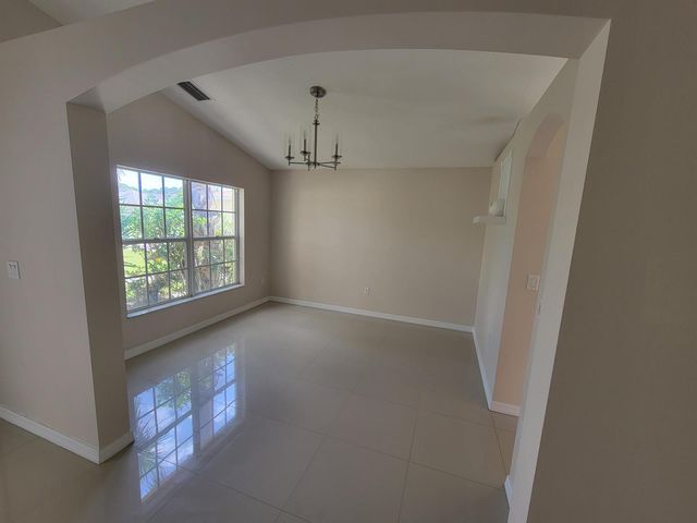 536 SW Indian Key Drive, Port St. Lucie, FL 34986