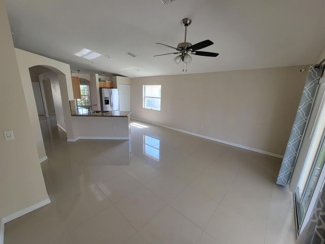 536 SW Indian Key Drive, Port St. Lucie, FL 34986