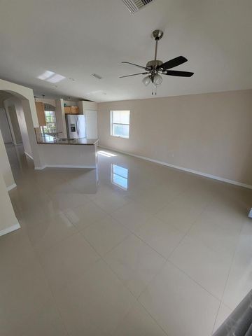 536 SW Indian Key Drive, Port St. Lucie, FL 34986
