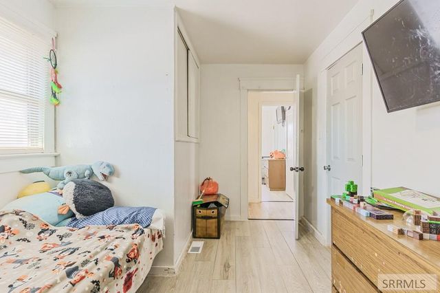 56 Cottonwood Avenue, Pocatello, ID 83204