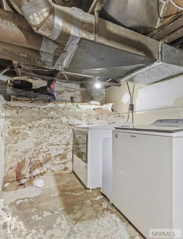 56 Cottonwood Avenue, Pocatello, ID 83204