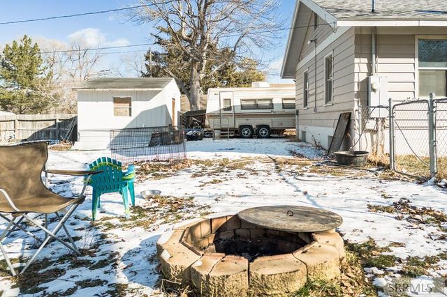 56 Cottonwood Avenue, Pocatello, ID 83204