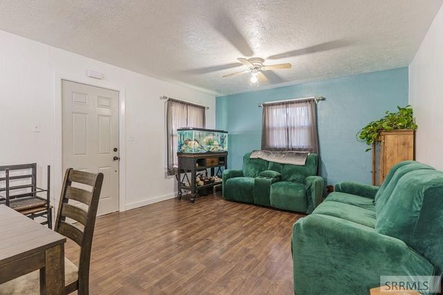 56 Cottonwood Avenue, Pocatello, ID 83204