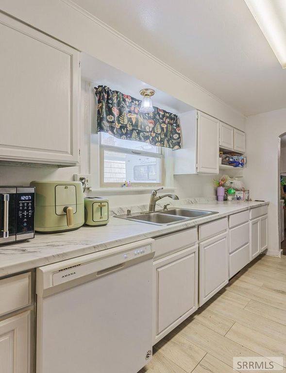 Image 13 of property listing at 56 Cottonwood Avenue, Pocatello, ID 83204