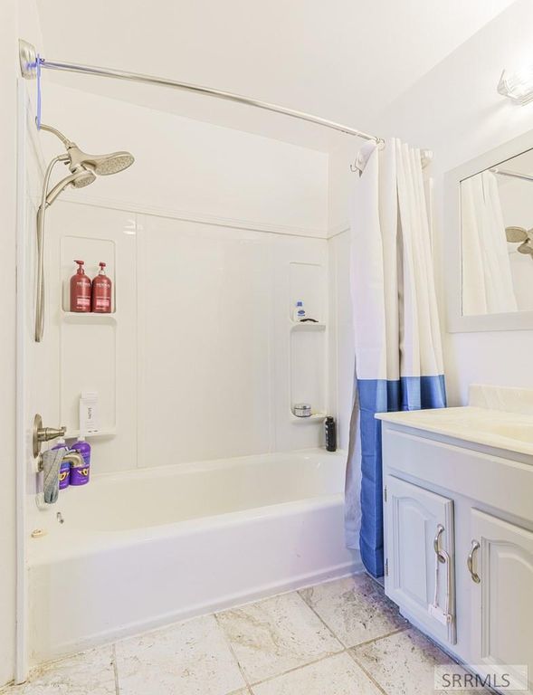 Image 17 of property listing at 56 Cottonwood Avenue, Pocatello, ID 83204