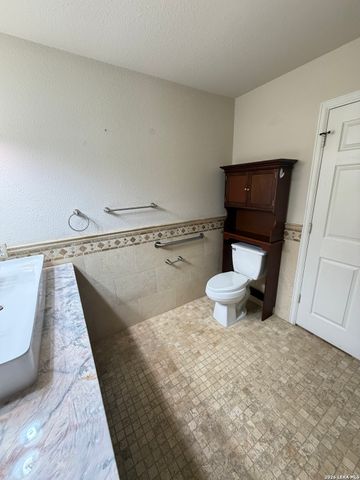 10319 Grand Club Dr, San Antonio, TX 78239