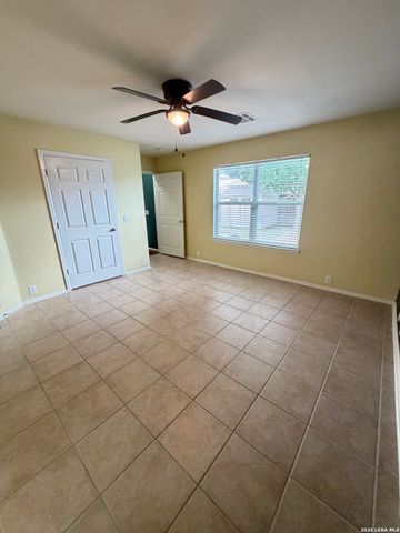 10319 Grand Club Dr, San Antonio, TX 78239