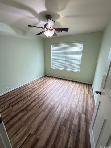 10319 Grand Club Dr, San Antonio, TX 78239