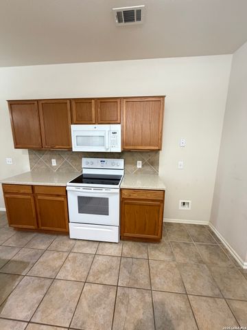 10319 Grand Club Dr, San Antonio, TX 78239