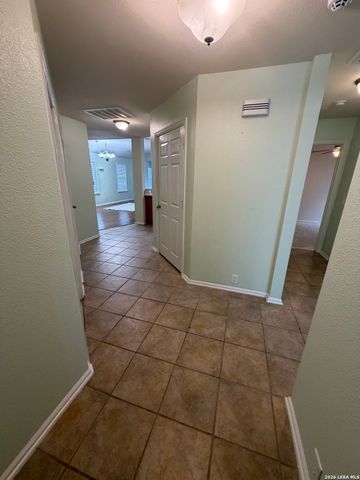 10319 Grand Club Dr, San Antonio, TX 78239