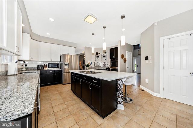 40 SWEET SHADE CT, Harpers Ferry, WV 25425