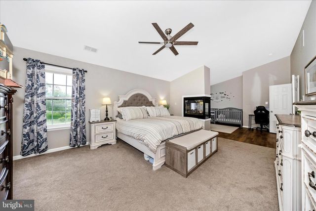 40 SWEET SHADE CT, Harpers Ferry, WV 25425