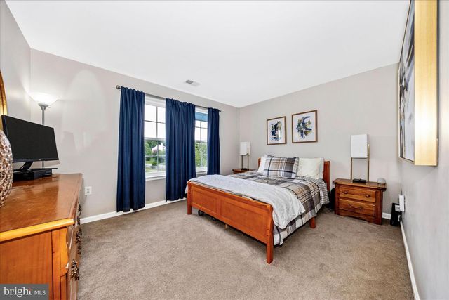 40 SWEET SHADE CT, Harpers Ferry, WV 25425
