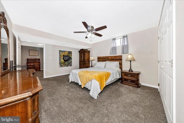 40 SWEET SHADE CT, Harpers Ferry, WV 25425