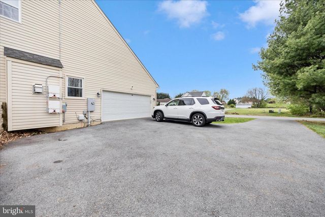 40 SWEET SHADE CT, Harpers Ferry, WV 25425