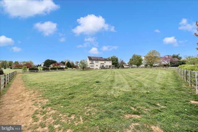 40 SWEET SHADE CT, Harpers Ferry, WV 25425