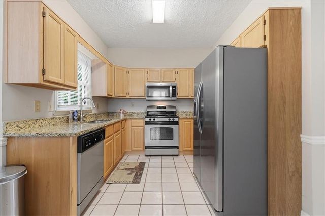 7145 Lone Oak Trace, Lithonia, GA 30058