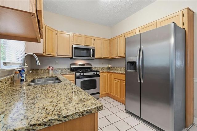 7145 Lone Oak Trace, Lithonia, GA 30058